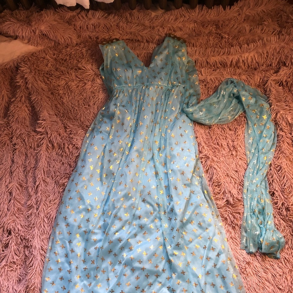 Costume